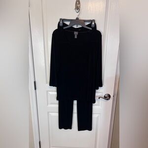 Chicos 2 Pc Travelers Set Sz 2 Like New